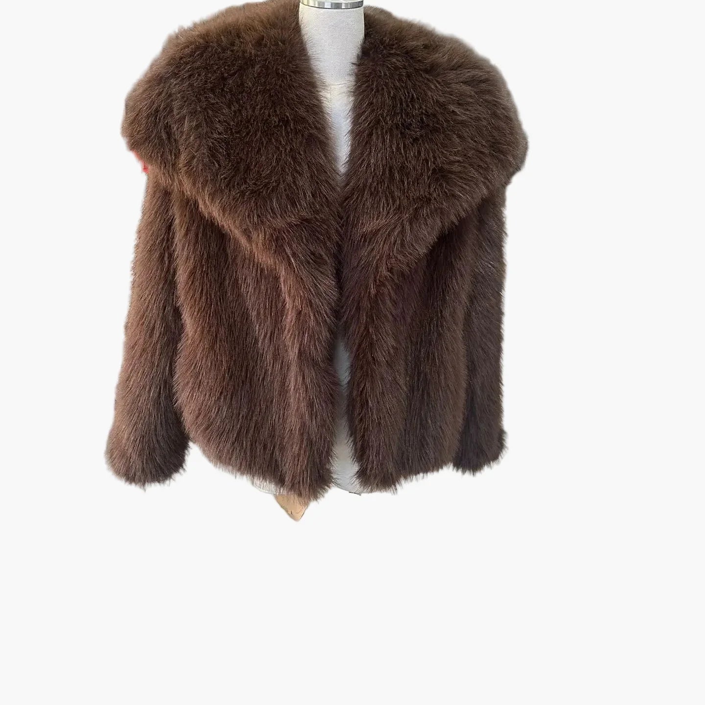 Dam Kort Lyxig Fuskpälsjacka – Trendig Modejacka för Vinter och Fest