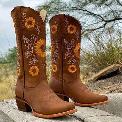Women’s Cowboy Boots - Embroidered
