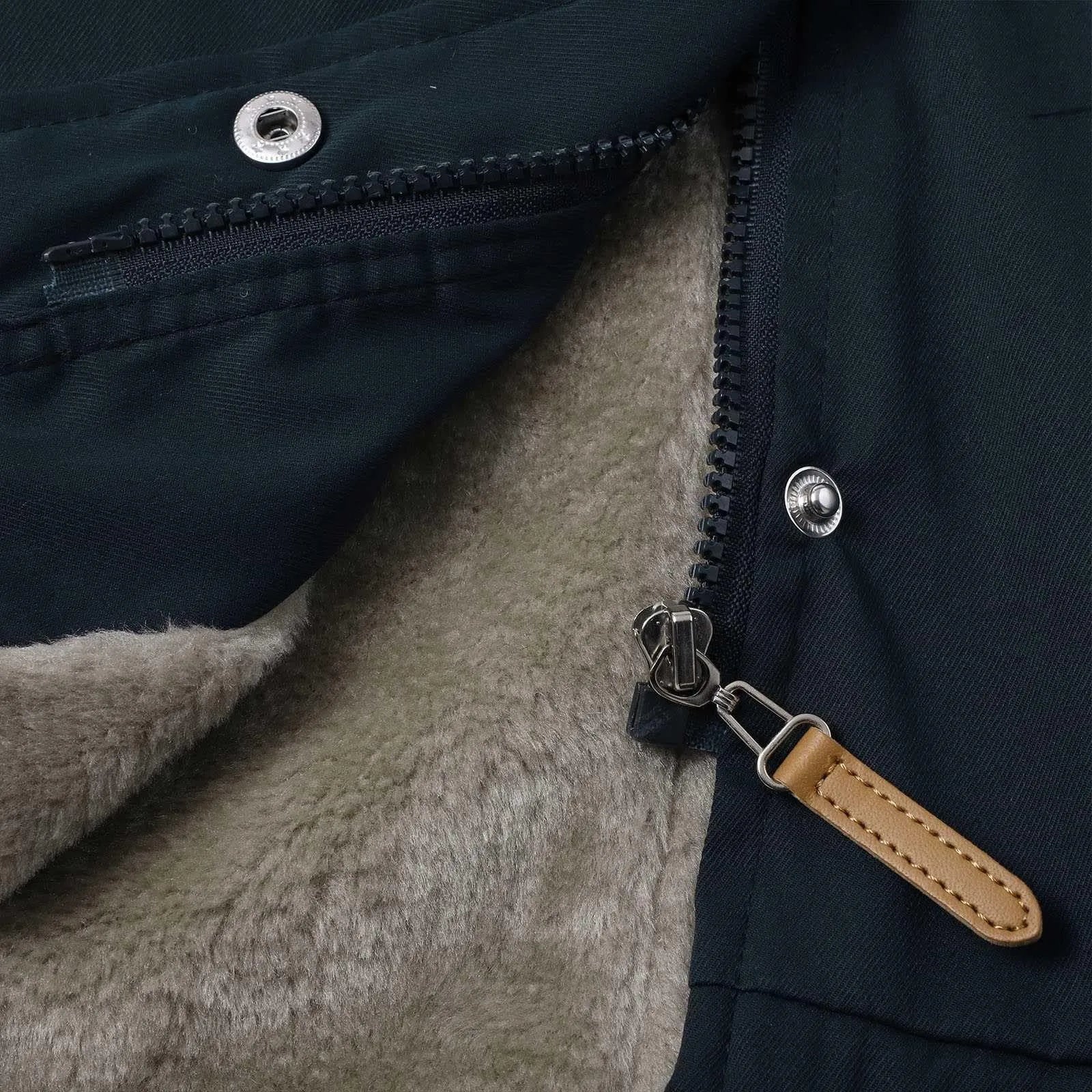 Dam Parkasjacka med Huva – Fodrad, Vindtät & Trendig Lång Kappa för Vinter och Höst