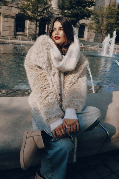 Women’s Faux Fur Oversized Jacket - Plush Lapel Winter Coat
