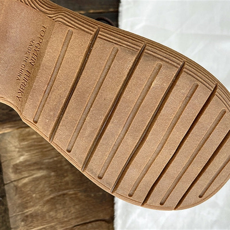 Grace – Retro Chunky Heel Skor i Hålmönster