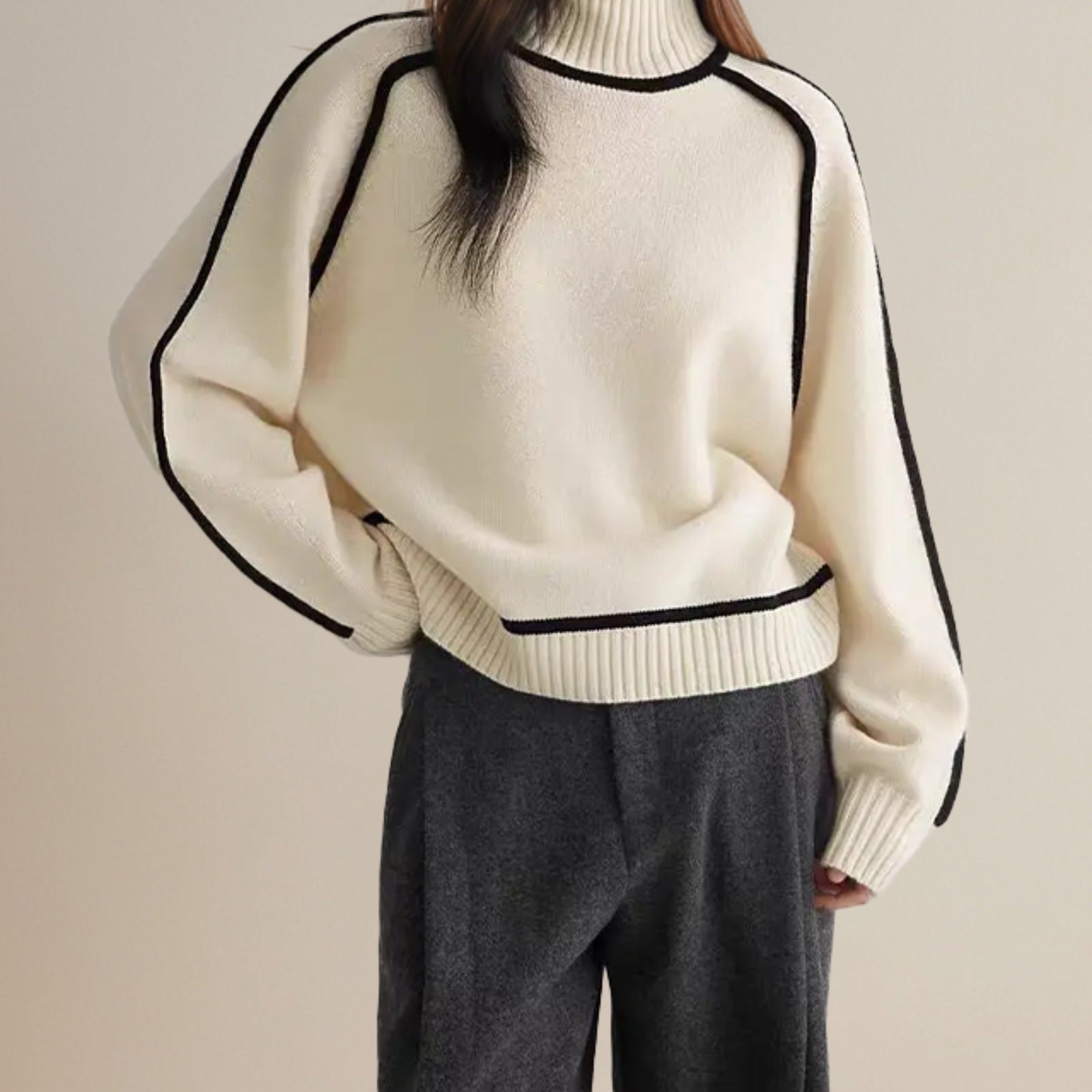 Damstickad polotröja med lös passform – Elegant höst- och vintertröja för modern stil