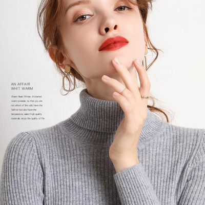 Violet | Winter-Ready Cashmere Turtleneck Sweater